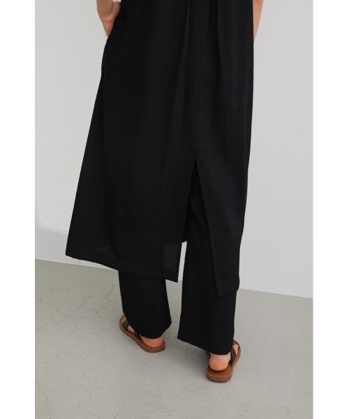 STYLEMIXER(スタイルミキサー)の「バックタックリラックスワンピース(ワンピース・レディース・ブラック/ブラウン/ブルー・FREE)」の4枚目の写真