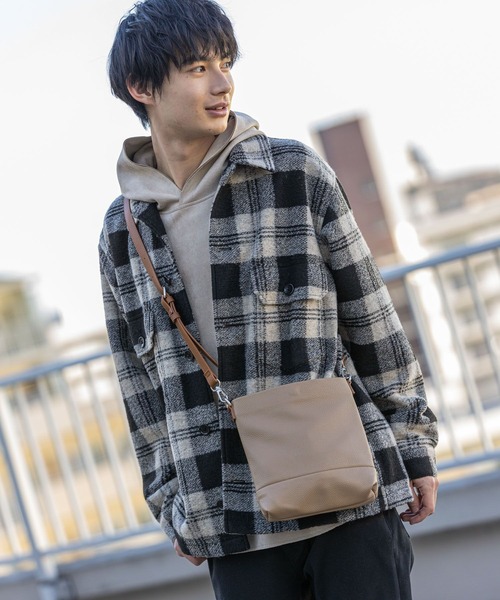 GLOBAL WORK（グローバルワーク）の「URBANCARRY SLD(アーバンキャリーショルダーS)/219946（ショルダーバッグ・メンズ・ホワイト/ライトグレー/ブラック/ベージュ/ネイビー/グレー/ベージュ系その他3/その他・FREE）」の6枚目の写真
