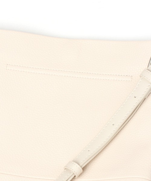 GLOBAL WORK（グローバルワーク）の「URBANCARRY SLD(アーバンキャリーショルダーS)/219946（ショルダーバッグ・メンズ・ホワイト/ライトグレー/ブラック/ベージュ/ネイビー/グレー/ベージュ系その他3/その他・FREE）」の14枚目の写真