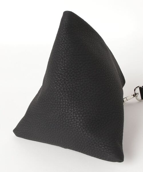 CITY TOKYO（シティトウキョウ）の「本革トライアングルミニバッグ（ショルダーバッグ・レディース・ブラック/カーキ/ホワイト・FREE）」の18枚目の写真