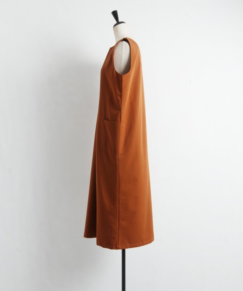 &. NOSTALGIA(アンドドットノスタルジア)の「キーネックレイヤードワンピース(ワンピース・レディース・ブラック/ブラウン/アイボリー/ベージュ/チャコールグレー・M)」の9枚目の写真