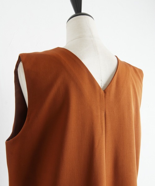 &. NOSTALGIA(アンドドットノスタルジア)の「キーネックレイヤードワンピース(ワンピース・レディース・ブラック/ブラウン/アイボリー/ベージュ/チャコールグレー・M)」の11枚目の写真