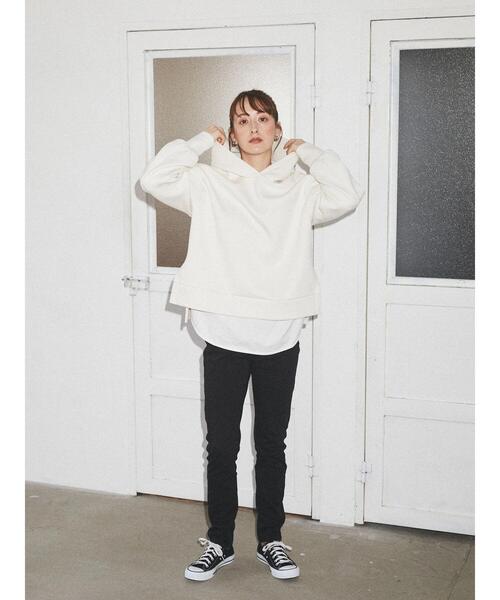 earth music&ecology(アースミュージックアンドエコロジー)の「ラウンドヘムカットチュニック*(Tシャツ/カットソー・レディース・オフホワイト・FREE)」の11枚目の写真