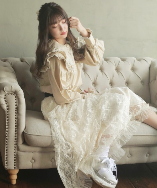 Swankiss(スワンキス)の「TS frill mellow B/L(シャツ/ブラウス・レディース・ホワイト/ブラック/ベージュ・FREE)」の4枚目の写真