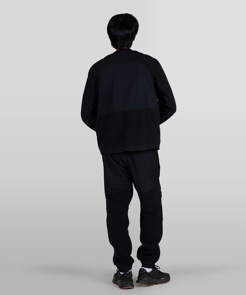 UNDER ARMOUR(アンダーアーマー)の「UA ミッション ブークレ クルー(トレーニング/メンズ)(その他アウター・メンズ・ブラック・XXL/XL/S/L/3XL/M)」の3枚目の写真