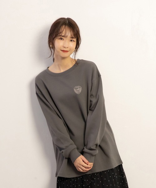 ADIRA(アディラ)の「ユニセックススムースロンT(Tシャツ/カットソー・レディース・チャコールグレー/ライトベージュ・FREE)」の11枚目の写真