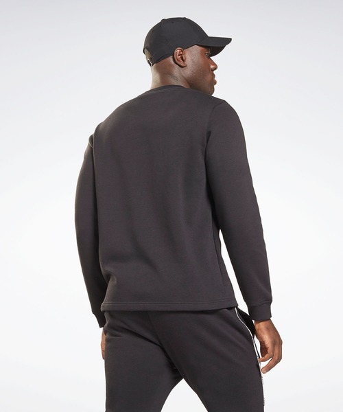 Reebok(リーボック)の「トレーニング エッセンシャルズ パイピング クルー スウェットシャツ / Training Essentials Piping Crew Sweatshirt(スウェット・メンズ・ブラック/ネイビー・X-SMALL/XXX-LARGE/LARGE/MEDIUM/X-LARGE/SMALL/XX-LARGE)」の3枚目の写真