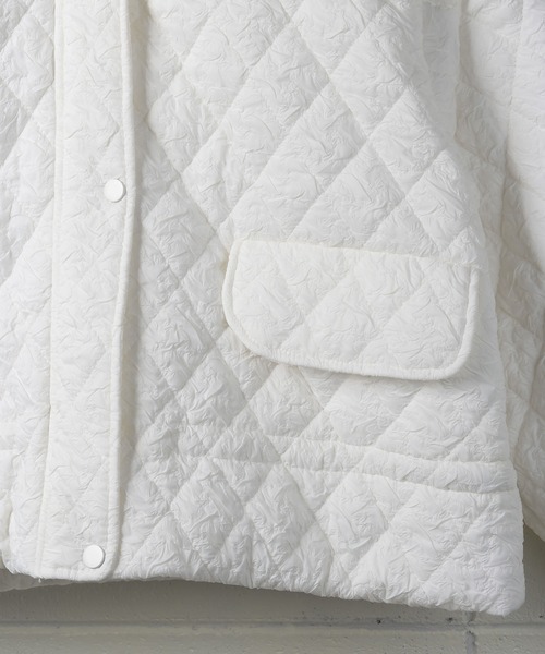 me+em select（ミームセレクト）の「2WAY　フェイクファー襟クリンクルキルティングブルゾン（ブルゾン・レディース・ブラック/ホワイト・FREE）」の7枚目の写真