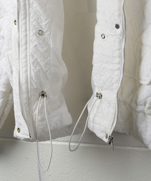 me+em select（ミームセレクト）の「2WAY　フェイクファー襟クリンクルキルティングブルゾン（ブルゾン・レディース・ブラック/ホワイト・FREE）」の21枚目の写真