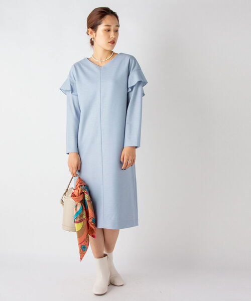 NOLLEY’S(ノーリーズ)の「ウールジョーゼットフリルワンピース(ワンピース・レディース・ネイビー/ベージュ/サックスブルー・38)」の16枚目の写真