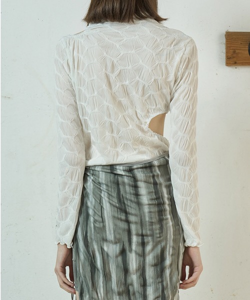 oddoneout(オッドワンアウト)の「A'GEM/9 × .kom『ODD ONE OUT/オッドワンアウト』Circle cutting exmbo top/カッティング ロングTシャツ(Tシャツ/カットソー・レディース・ホワイト/ブラック・FREE)」の5枚目の写真