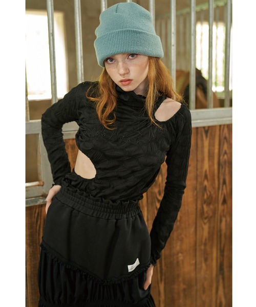 oddoneout(オッドワンアウト)の「A'GEM/9 × .kom『ODD ONE OUT/オッドワンアウト』Circle cutting exmbo top/カッティング ロングTシャツ(Tシャツ/カットソー・レディース・ホワイト/ブラック・FREE)」の12枚目の写真
