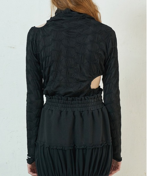 oddoneout(オッドワンアウト)の「A'GEM/9 × .kom『ODD ONE OUT/オッドワンアウト』Circle cutting exmbo top/カッティング ロングTシャツ(Tシャツ/カットソー・レディース・ホワイト/ブラック・FREE)」の17枚目の写真