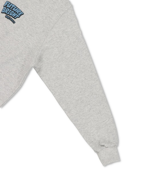 SPINNS（スピンズ）の「【ゆったりシルエット】サークルロゴバックプリントスウェット（スウェット・レディース・ブラック/スミクロ/ダークグリーン/オフホワイト/オートミール・ONESIZE）」の13枚目の写真