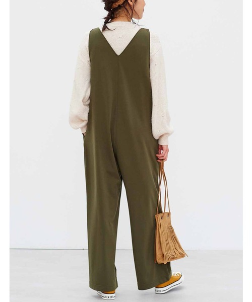 Live in comfort（リブインコンフォート）の「リブ　イン　コンフォート　ふんわり暖か　上品シルエットの裏起毛カットソーオールインワン（つなぎ/オールインワン・レディース・ブラック/カーキ・MEDIUM/LARGE/X-LARGE）」の8枚目の写真