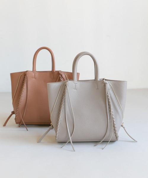 URBAN RESEARCH ROSSO（アーバンリサーチロッソ）の「サイドジップミニトート（トートバッグ・レディース・キャメル/グレー系その他/ホワイト・FREE）」の3枚目の写真