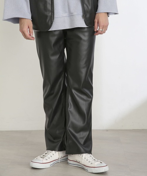 SENSE OF PLACE by URBAN RESEARCH(センスオブプレイスバイアーバンリサーチ)の「『セットアップ対応』 フェイクレザーストレートパンツ(その他パンツ・メンズ・ブラック・MEDIUM/LARGE)」の10枚目の写真