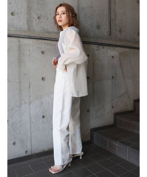 MURUA(ムルーア)の「ルーズストレートカラーパンツ(デニムパンツ・レディース・ブラック/オレンジ/アイボリー・1/2)」の8枚目の写真