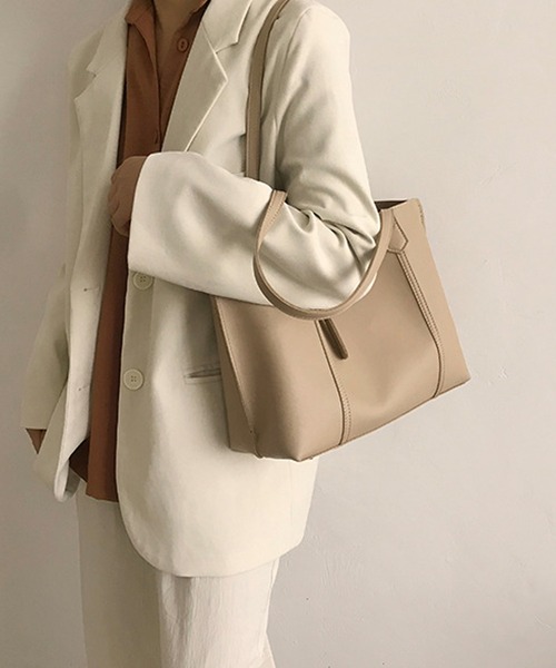 florist（フローリスト）の「【A4対応】シンプルデザインのPUレザーレディーストートバッグ/ショルダーバッグ（トートバッグ・レディース・ブラック/キャメル/ホワイト/ベージュ・FREE）」の16枚目の写真