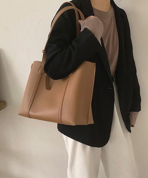 florist（フローリスト）の「【A4対応】シンプルデザインのPUレザーレディーストートバッグ/ショルダーバッグ（トートバッグ・レディース・ブラック/キャメル/ホワイト/ベージュ・FREE）」の6枚目の写真