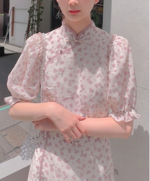 lissi Boutique(リージーブティック)の「【lissi boutique】フラワーチャイナパフスリーブミニワンピース(ワンピース・レディース・ピンク・FREE)」の4枚目の写真