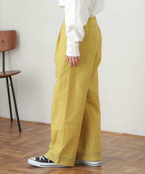 ハイウエストタックパンツ