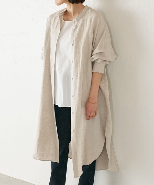 BEARDSLEY（ビアズリー）の「リネンロングシャツ羽織（シャツワンピース・レディース・ベージュ/ネイビー・FREE）」の8枚目の写真