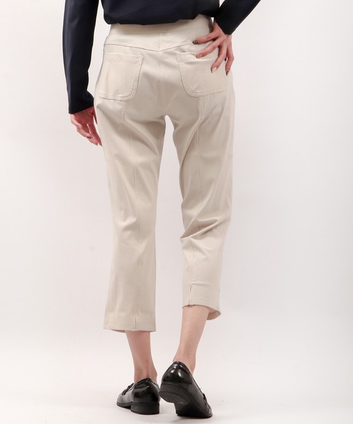 BRODIAEA(ブローディア)の「BRODIAEA ひんやり スリット入り ストレートパンツ (吸放湿+UVカット+接触冷感)(その他パンツ・レディース・ブラック/サンドベージュ/シルバーグレー/オフホワイト・42/40)」の6枚目の写真