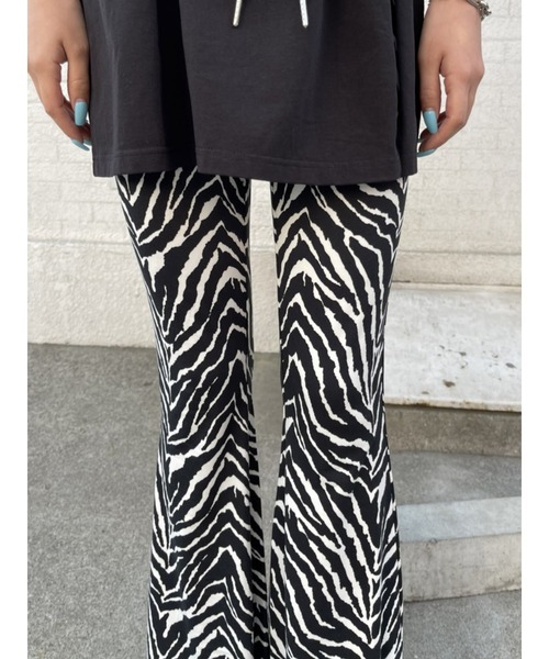 EGOIST（エゴイスト）の「ストレッチアニマルフレアパンツ（その他パンツ・レディース・ブラック/ブラウン・FREE）」の21枚目の写真