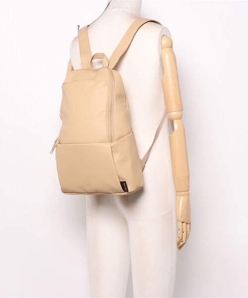 Legato Largo(レガートラルゴ)の「Legato Largo レガートラルゴ / フェイクレザー A4 リュック / LH-L0033(バックパック/リュック・レディース・イエロー/ダークブラウン/ベージュ系その他/ブラック/ピンク・ONESIZE)」の9枚目の写真