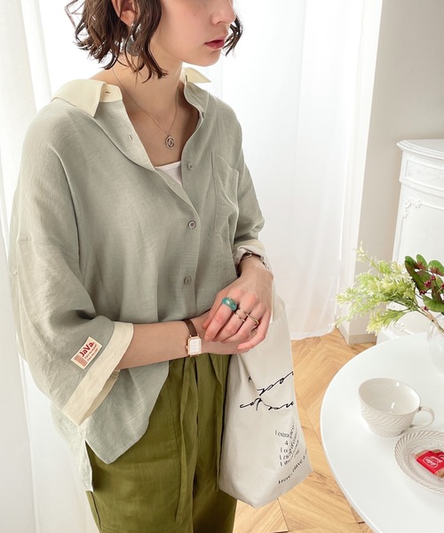 Java（ジャバ）の「《JaVaジャバ コラボ》男前ニッチがマッチ。メンズライククレリックシャツ（シャツ/ブラウス・レディース・ベージュ/オフホワイト/ブルー/ライトカーキ/イエロー・SMALL/MEDIUM/LARGE/X-LARGE）」の6枚目の写真