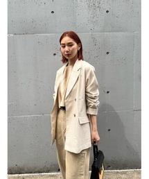 DOUBLE BREASTED BOXY ジャケットを使ったショップスタッフの