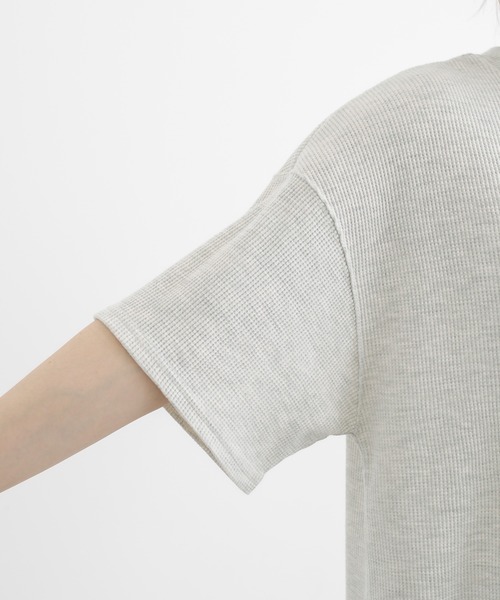 PUAL CE CIN（ピュアルセシン）の「【WEB限定】ペプラムマキシ半袖ワンピース（ワンピース・レディース・チャコールグレー/ブラック/オートミール・FREE）」の11枚目の写真