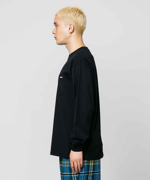 XLARGE(エクストララージ)の「MINI STANDARD LOGO L/S POCKET TEE(Tシャツ/カットソー・メンズ・ホワイト/グリーン/パープル/ブラック・XL/S/L/M)」の21枚目の写真