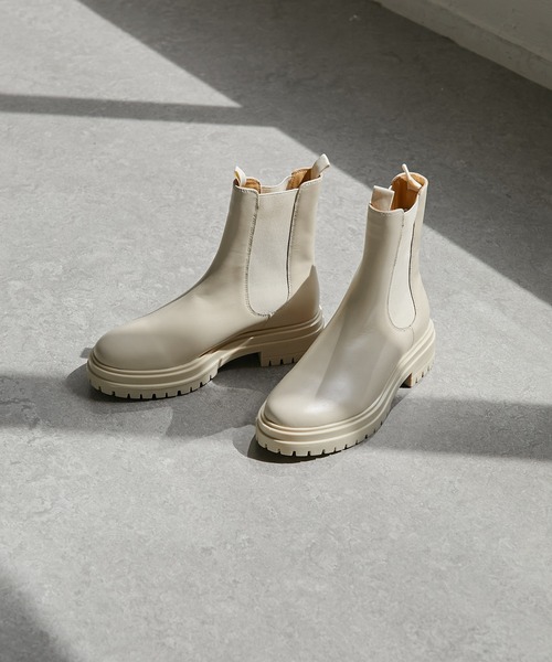 Tony Bianco（トニービアンコ）の「【TONY BIANCO】サイドゴアブーツ/WOLFE（ブーツ・レディース・ベージュ/ブラック・5/7/6）」の11枚目の写真