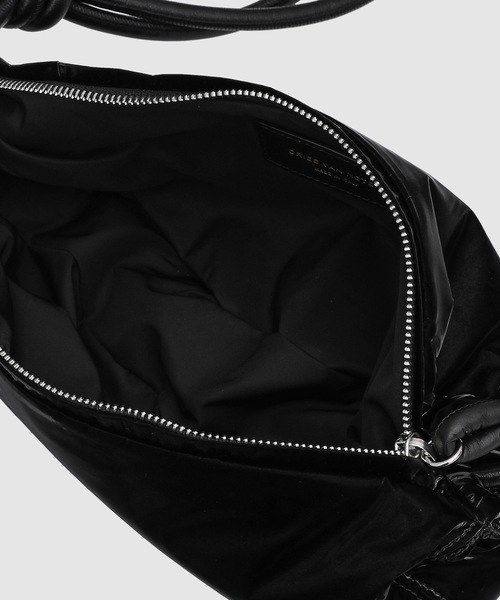 DRIES VAN NOTEN(ドリスヴァンノッテン)の「BW222-324 Q.601 W.L.BAG BLA(トートバッグ・レディース・ブラック・ONE SIZE)」の4枚目の写真