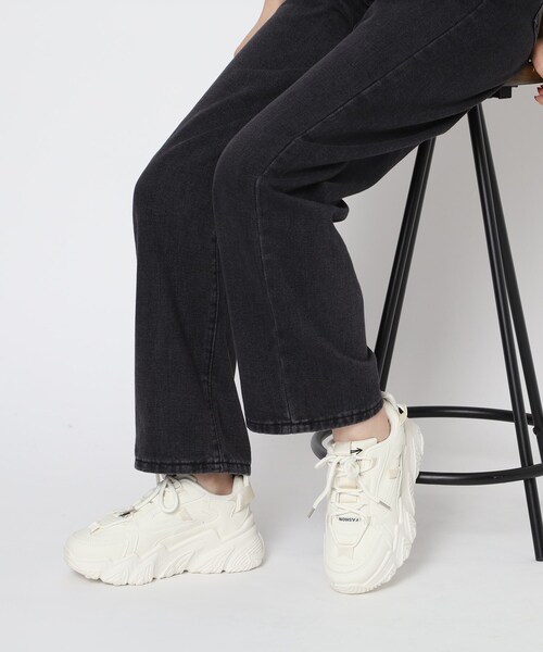 cs T&P（シーエスティーアンドピー）の「◆ロゴ入り厚底スニーカー（スニーカー・レディース・ホワイト/ブラック/グリーン/ベージュ/オレンジ/ピンク系/パープル系/ベージュ系8・S/M/L/LL）」の5枚目の写真