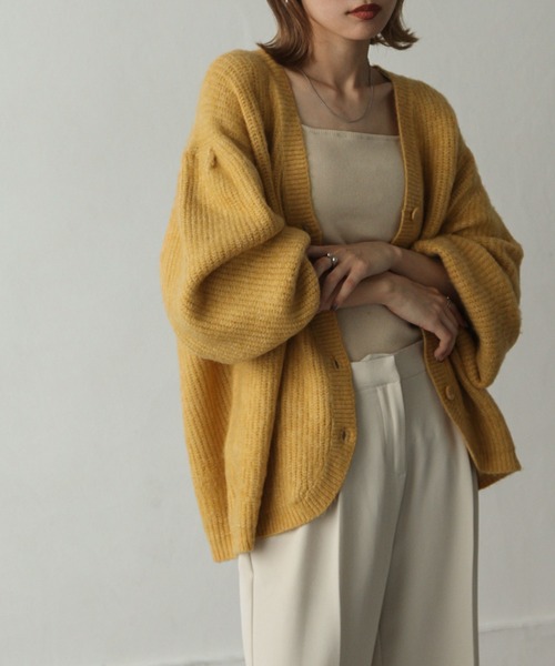 Chillfar(チルファー)の「モヘアタッチパフスリーブニットカーディガン(カーディガン/ボレロ・レディース・ピンク/イエロー/アイボリー/モカ/チャコール・FREE)」の14枚目の写真