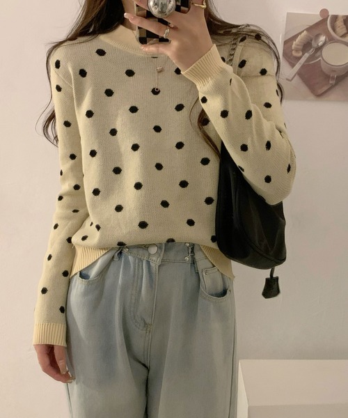 ibeul_(イベール)の「ドットジャガードニットトップス(ニット/セーター・レディース・クリーム/ホワイト/ベージュ/ブラック・FREE)」の4枚目の写真