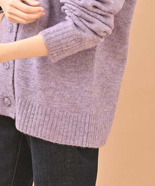 rps(アールピーエス)の「Vネックニットカーディガン(カーディガン/ボレロ・レディース・ブラック/オートミール/ベージュ/ラベンダー・M)」の21枚目の写真