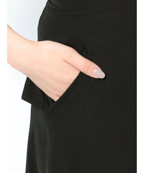 MURUA（ムルーア）の「プリーツアシメフレアスカート（スカート・レディース・ブラック/ベージュ・1/2）」の13枚目の写真