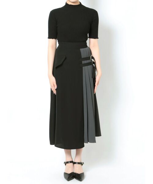 MURUA（ムルーア）の「プリーツアシメフレアスカート（スカート・レディース・ブラック/ベージュ・1/2）」の15枚目の写真