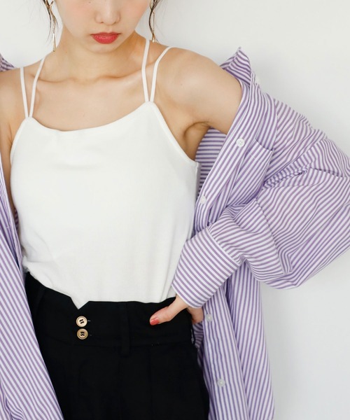 GeeRA（ジーラ）の「カップ付バッククロスキャミソール（キャミソール・レディース・ブラウン/ブラック/ブルー/オフホワイト・SMALL/MEDIUM/LARGE/X-LARGE）」の2枚目の写真