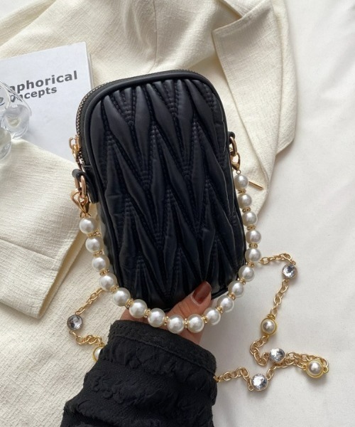 LAC-VERT(ラック・ヴェール)の「キルティングパールポシェット(ショルダーバッグ・レディース・ホワイト/ブラック・FREE)」の13枚目の写真