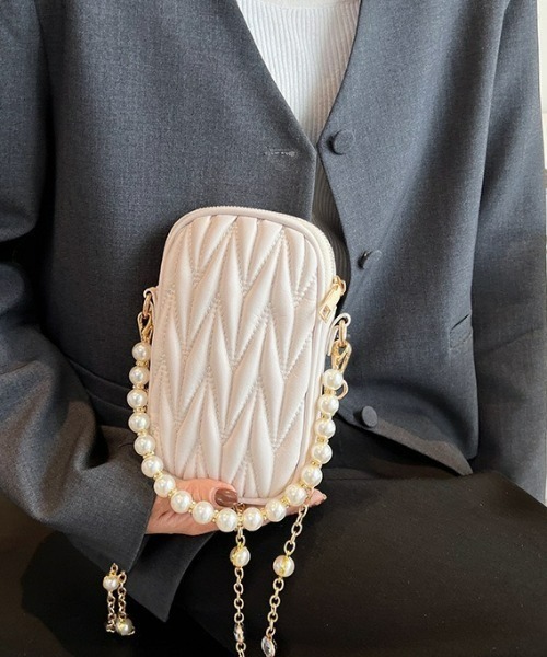 LAC-VERT(ラック・ヴェール)の「キルティングパールポシェット(ショルダーバッグ・レディース・ホワイト/ブラック・FREE)」の15枚目の写真