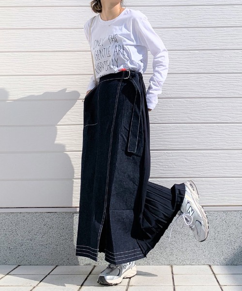 Q（キュー）の「STRONG ロンT（Tシャツ/カットソー・レディース・ホワイト・MEDIUM）」の8枚目の写真