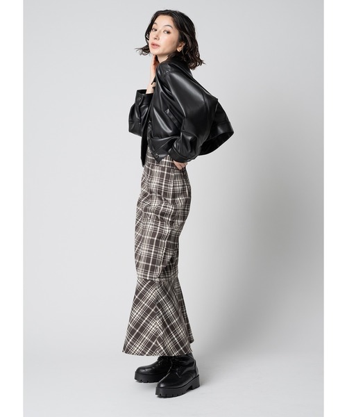 Adoon plain(アドーンプレーン)の「チェックスカート(スカート・レディース・ブラウン系その他/チャコールグレー・MEDIUM/LARGE)」の7枚目の写真