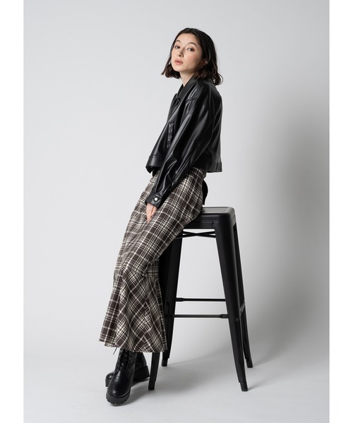 Adoon plain(アドーンプレーン)の「チェックスカート(スカート・レディース・ブラウン系その他/チャコールグレー・MEDIUM/LARGE)」の8枚目の写真