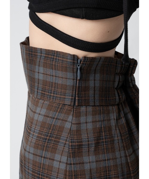 Adoon plain(アドーンプレーン)の「チェックスカート(スカート・レディース・ブラウン系その他/チャコールグレー・MEDIUM/LARGE)」の17枚目の写真