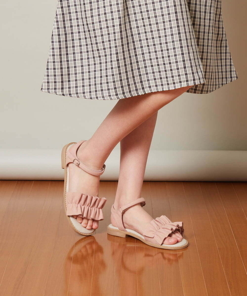 a.v.v（アーヴェヴェ）の「[KIDS]フリルフラットサンダル[WEB限定サイズ]（サンダル・キッズ・ピンク/ネイビー/ライトピンク/ライトブルー・18/20/24/19/21/23/17/22）」の6枚目の写真